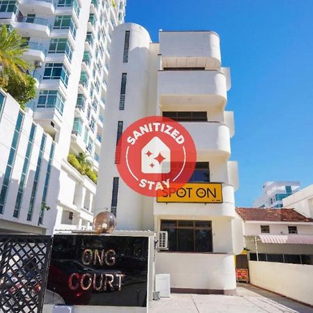Spot On 89645 Ong'S Court Hotell George Town Exteriör bild