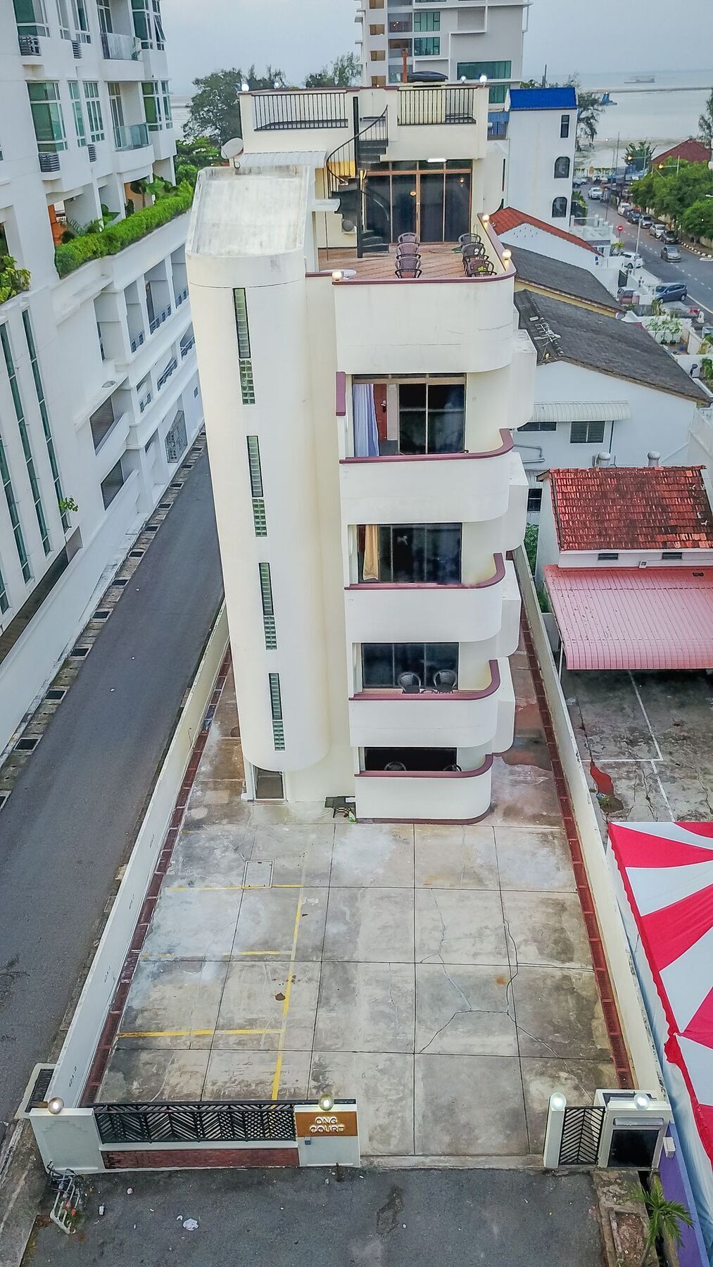 Spot On 89645 Ong'S Court Hotell George Town Exteriör bild